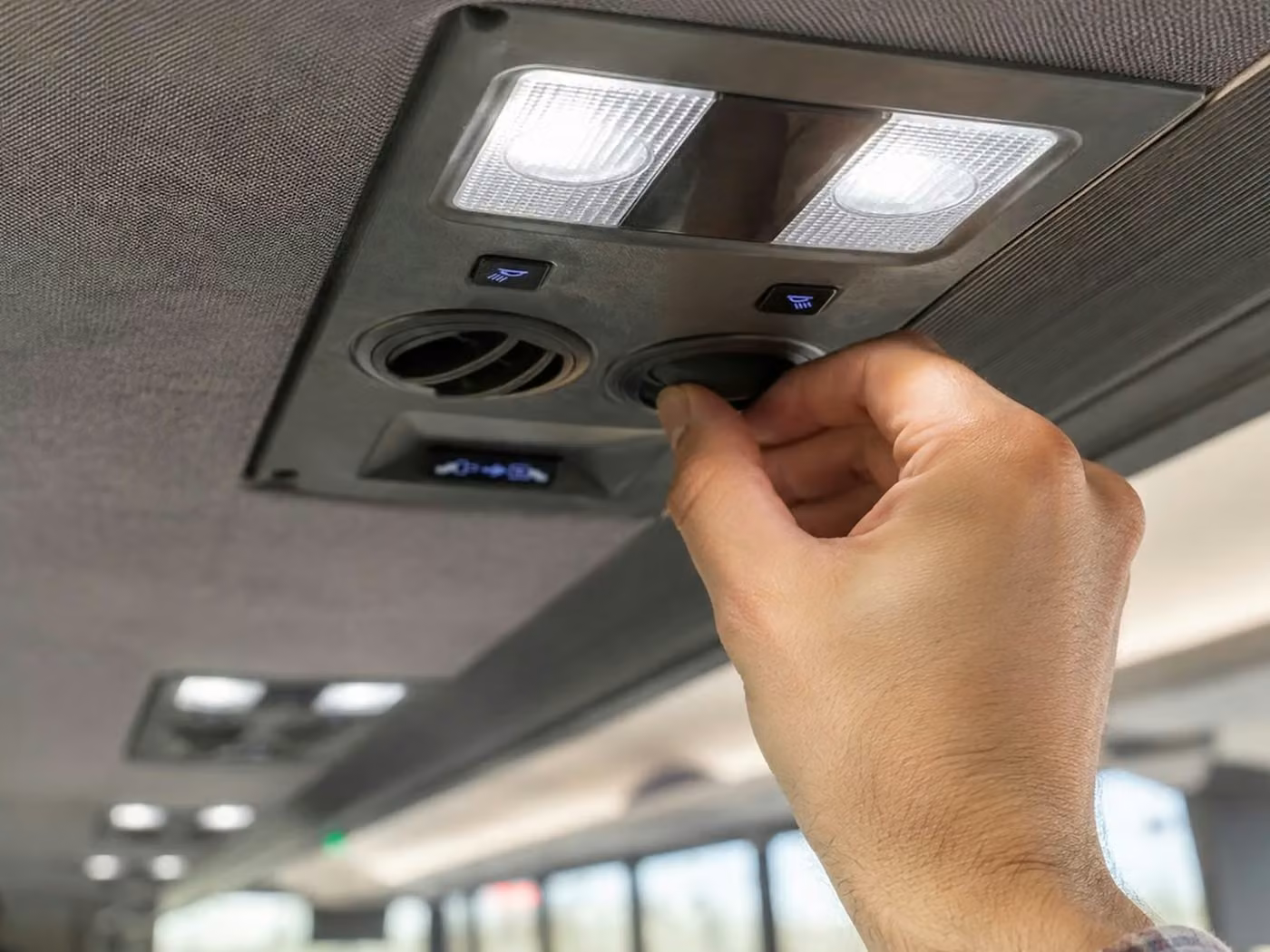 culver city 18 passenger minibus climate control
