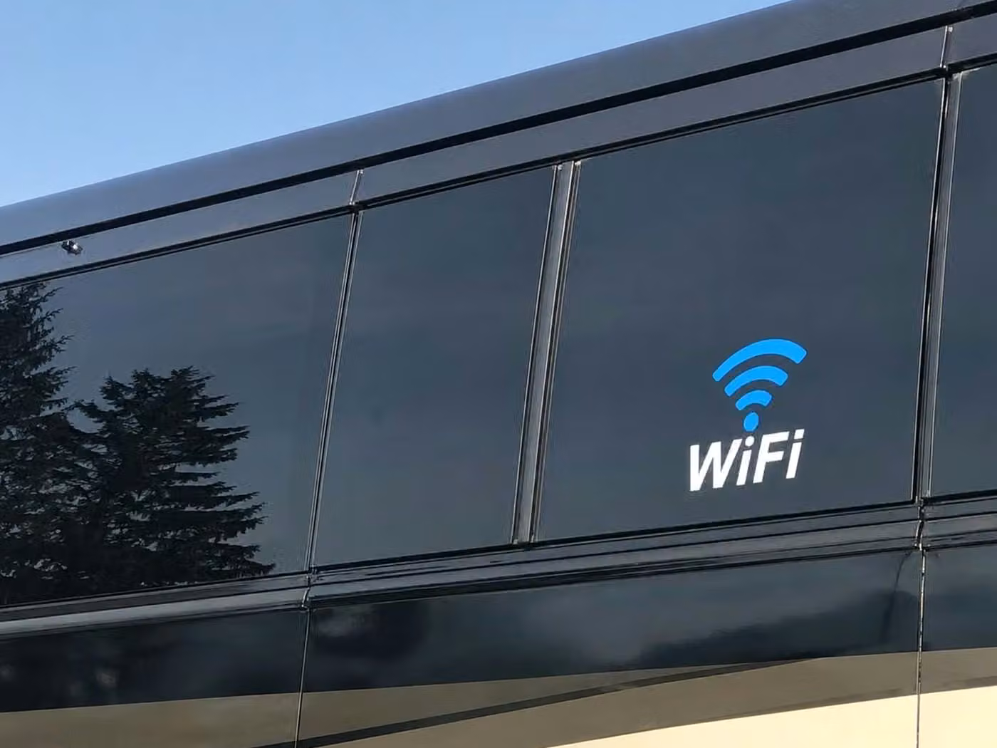 culver city 30 passenger minibus wifi