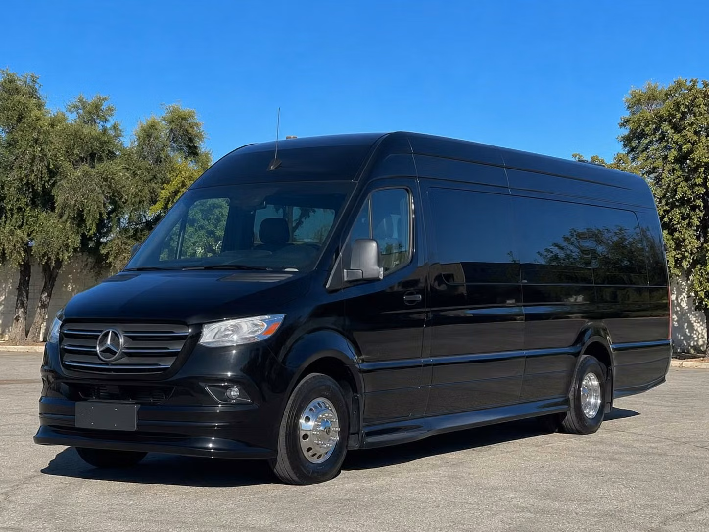 culver city charter buses minibuses party buses and sprinter vans in culver city